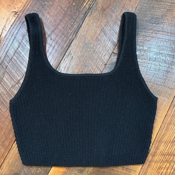 Babaton Sculpt Knit Square Neck Cropped Tank Black Size M | Aritzia Ribbed Stret - Picture 5 of 9